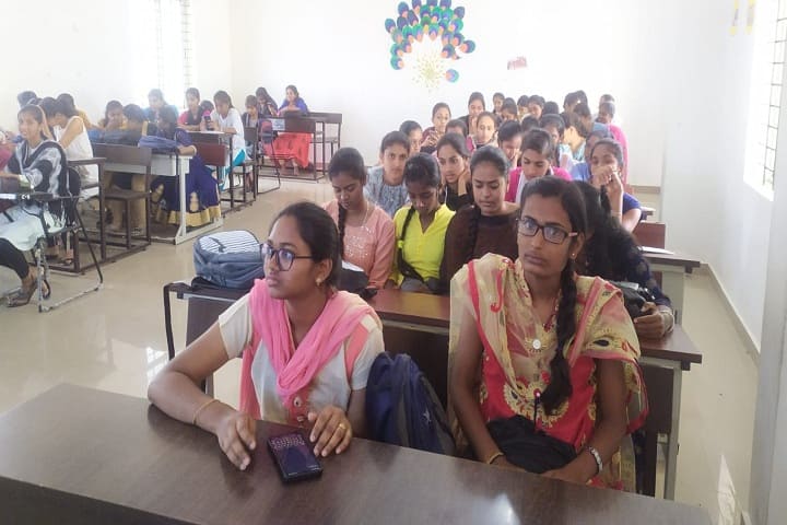 Government First Grade College for Women, Chamarajanagar campus photo 2