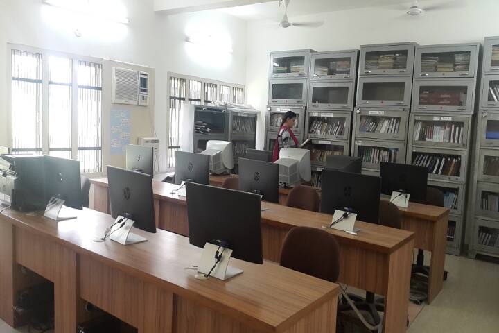 Punjab Aircraft Maintenance Engineering College, Patiala campus photo 4