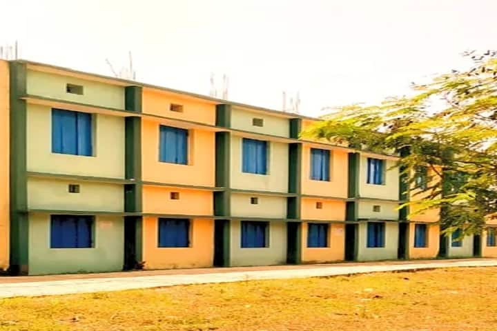 Priyadarshini Indira Degree College, Junagarh, Kalahandi campus photo 2