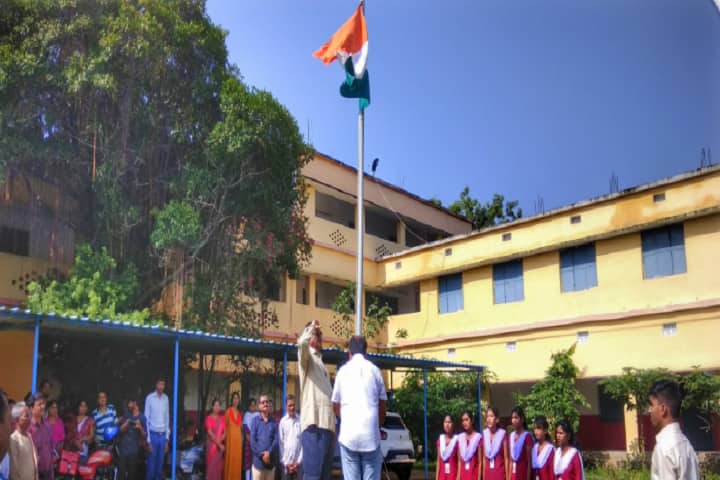 Maa Jhadeswari College, Dhama, Sambalpur campus photo 2
