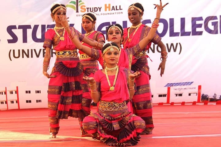 The Study Hall College, Lucknow campus photo 2