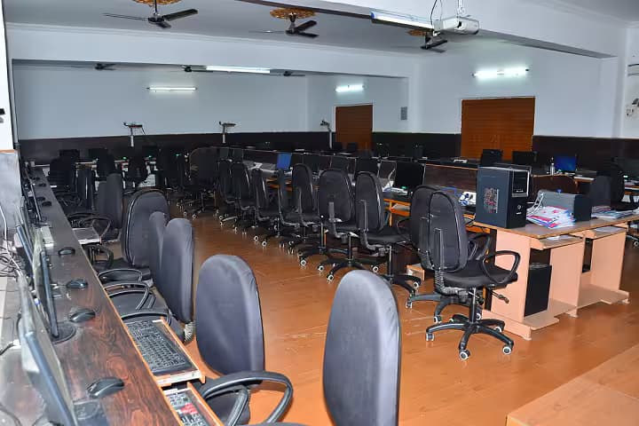 Sapthagiri Degree and PG College, Hindupur campus photo 5