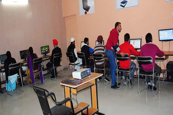 SGTB College of Education, Sangrur campus photo 4