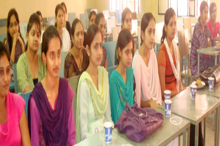 Ram Lubhai Sahani Government Mahila Degree College, Pilibhit campus photo 3