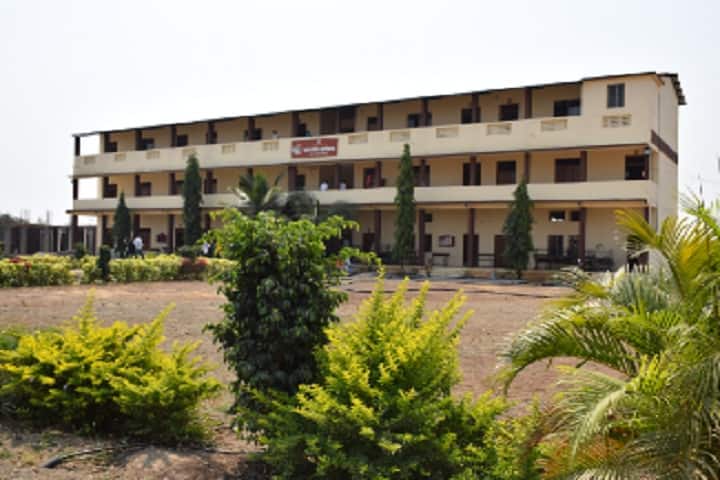 Rayat Shikshan Sanstha's Arts and Commerce College, Madha, Solapur campus photo 2