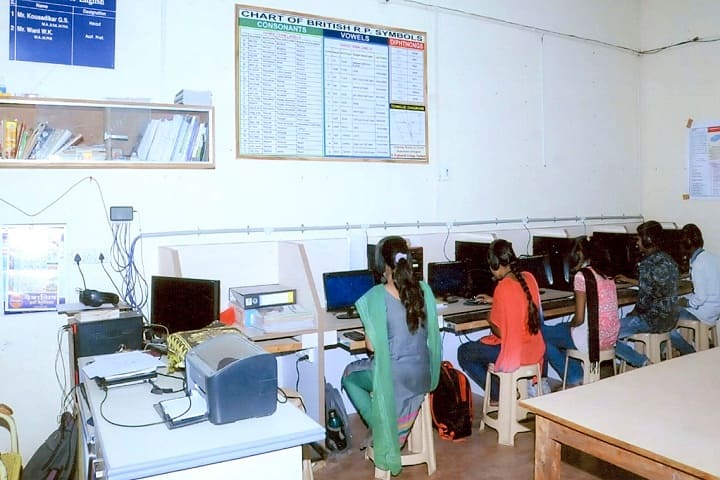 B Raghunath Arts Commerce and Science College, Parbhani campus photo 3