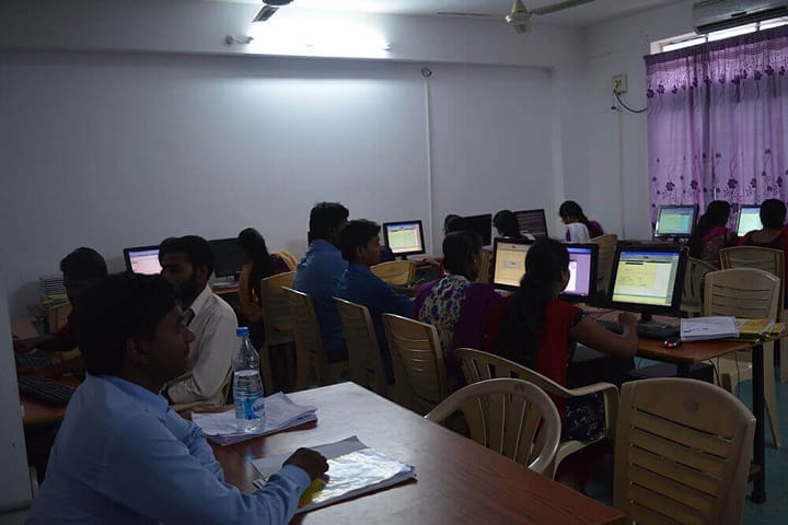 KIMS Degree and PG Colleges, Karimnagar campus photo 3