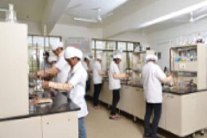 RG Sapkal Institute of Pharmacy, Nashik campus photo 2