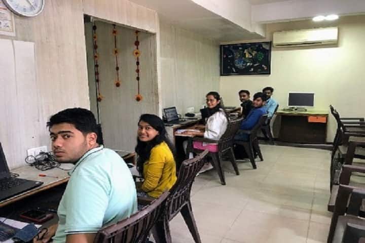 Kalapurnam Institute, Ahmedabad campus photo 3