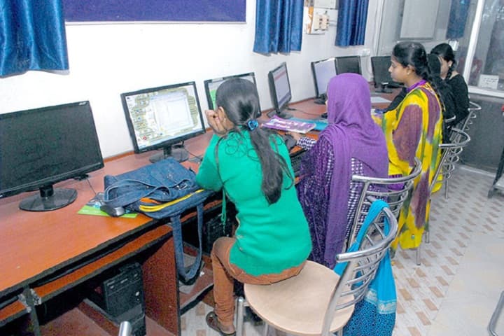 Hamidia Girls Degree College, Allahabad campus photo 6