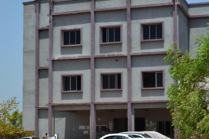 Yashwantrao Chawhan Arts Commerce and Science College, Lakhandur campus photo 2