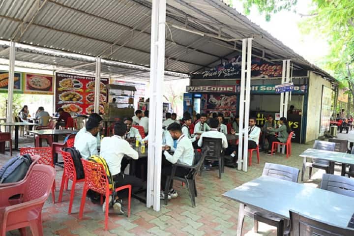 Sanjivani Rural Education Society's Sanjivani Arts Commerce and Science College, Kopargaon campus photo 3