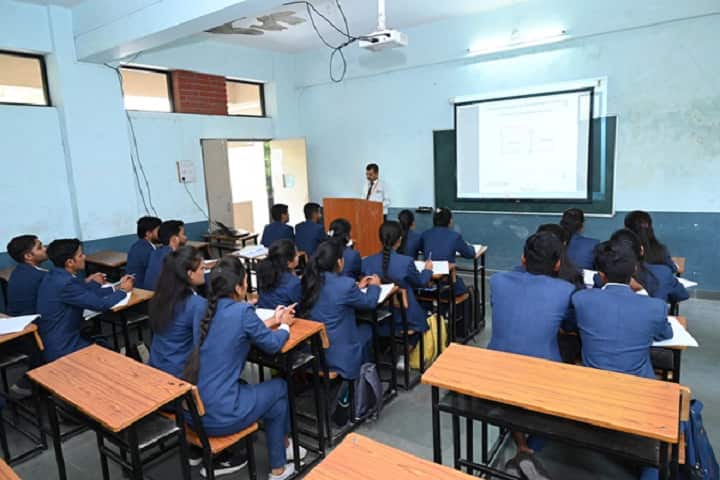 Sanjivani Rural Education Society's Sanjivani Arts Commerce and Science College, Kopargaon campus photo 5