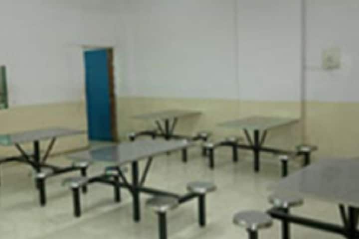 Humera Khan Institute of Management Studies and Research, Mumbai campus photo 3