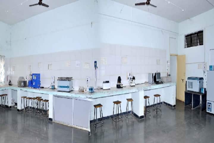 VG Shivdare College of Arts Commerce and Science, Solapur campus photo 5