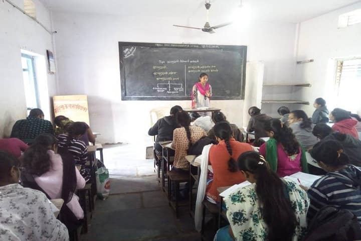 Mahila Kala Mahavidyalaya, Umred campus photo 3