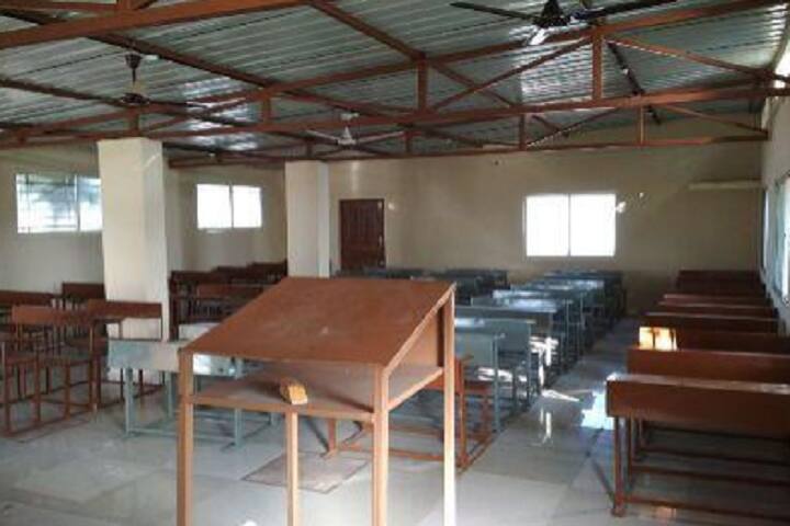 Swatantrya Sainik Suryabhanji Pawar Mahavidyalaya, Parbhani campus photo 4
