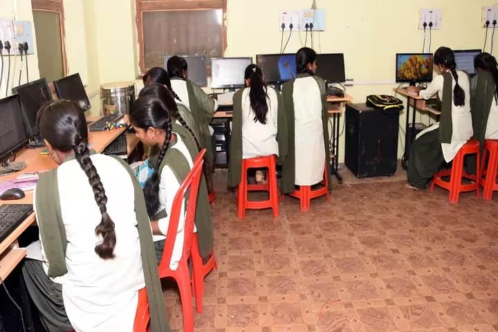 Jawahar Arts Science and Commerce College, Osmanabad campus photo 4