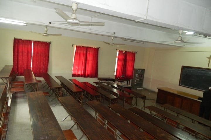 St Vincent College of Commerce, Pune campus photo 2