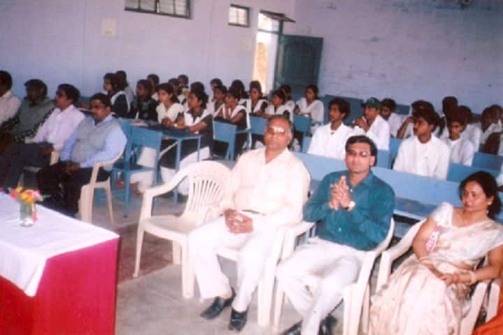 Shri Guru Harkishan Degree College, Jhansi campus photo 2