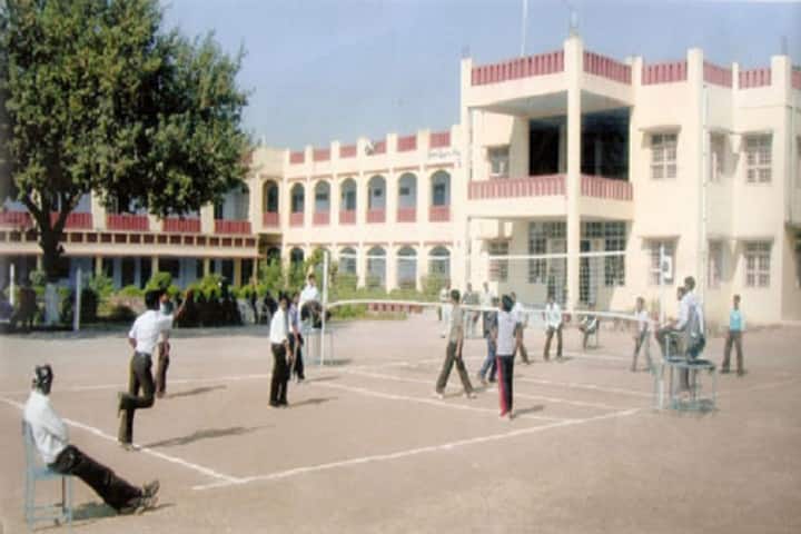 Shri Guru Harkishan Degree College, Jhansi campus photo 3
