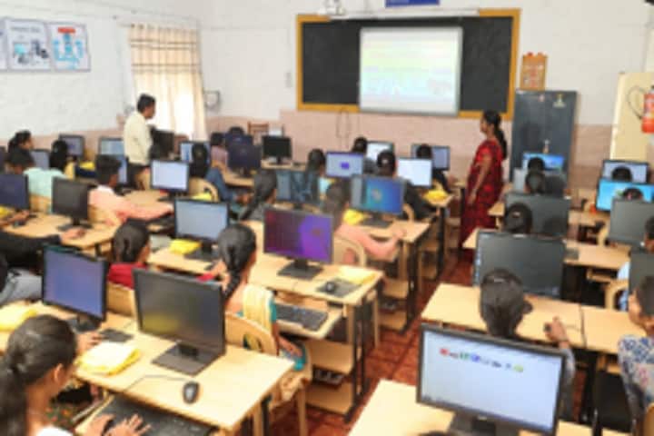Smt Kusumavati Miraji Arts and Commerce College, Bedkihal campus photo 2