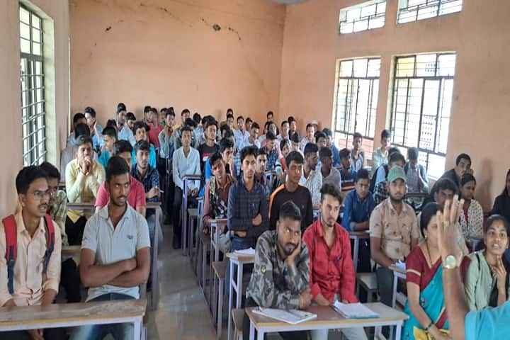 Navgan Shikshan Sanstha Rajuri Arts Commerce College, Beed campus photo 3
