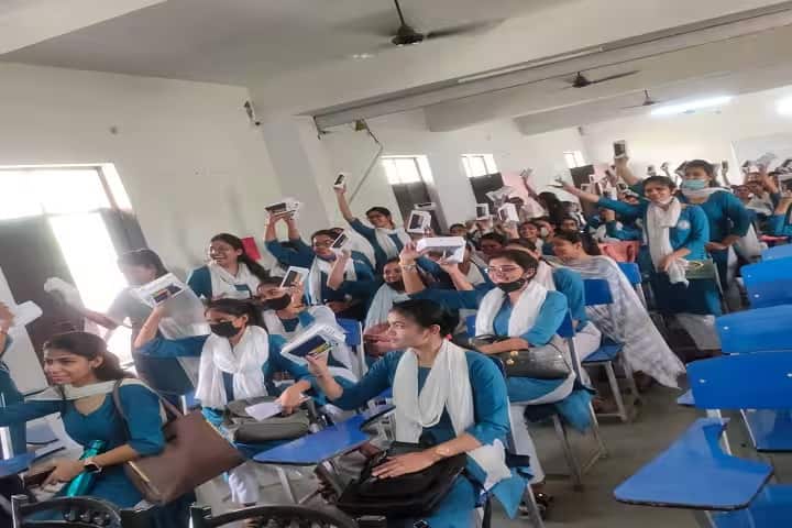 Ingraham Institute Girl's Degree College, Ghaziabad campus photo 4