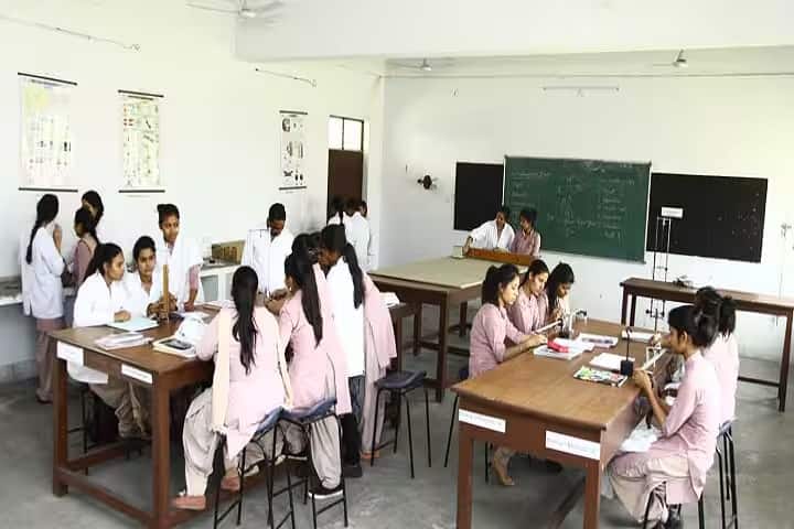 Ingraham Institute Girl's Degree College, Ghaziabad campus photo 6