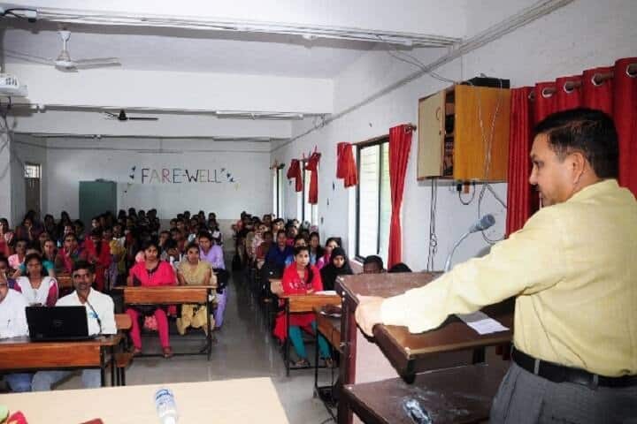 Savitribai Phule Mahila Mahavidyalaya, Satara campus photo 2
