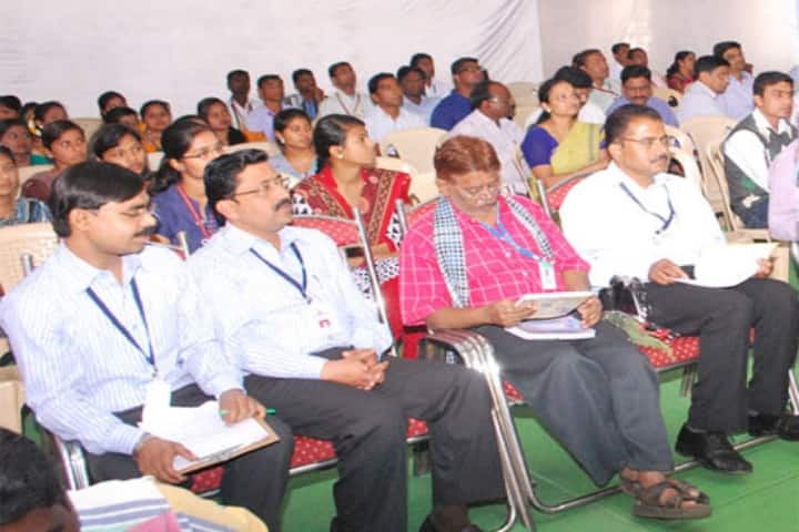 Yadavrao Poshattiwar Arts College, Chandrapur campus photo 5