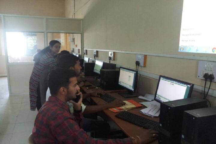 Samajbhushan Ganpatrao Kalbhor Arts Commerce and Science College, Pune campus photo 4