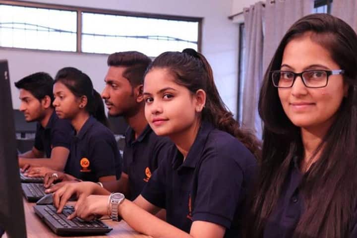 Premier School of Nursing, Jatni campus photo 3