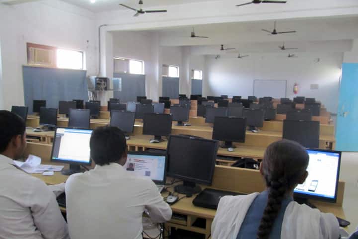 Jhunjhunwala PG College Faculty of Engineering and Technology, Faizabad campus photo 3