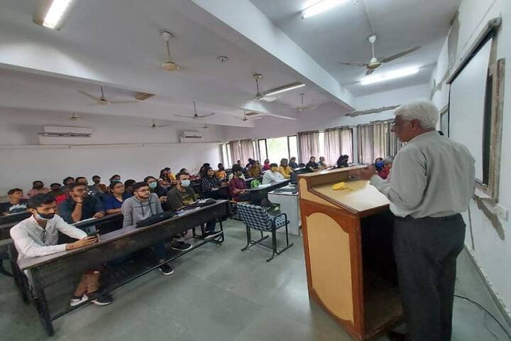 Chimanbhai Patel Institute of Journalism and Communication, Ahmedabad campus photo 2