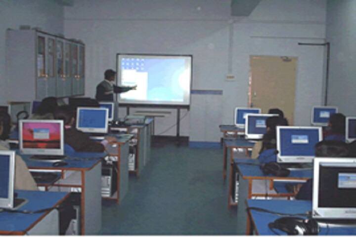 Naurangi Devi Pannalal Shikshan Prashikshan Sansthan, Pratapgarh campus photo 3