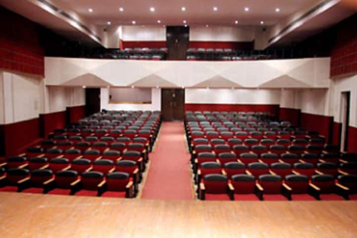 Haribhai V Desai College of Commerce Arts and Science, Pune campus photo 2