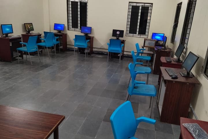 Telangana Tribal Welfare Residential Degree College Men, Boath, Adilabad campus photo 5