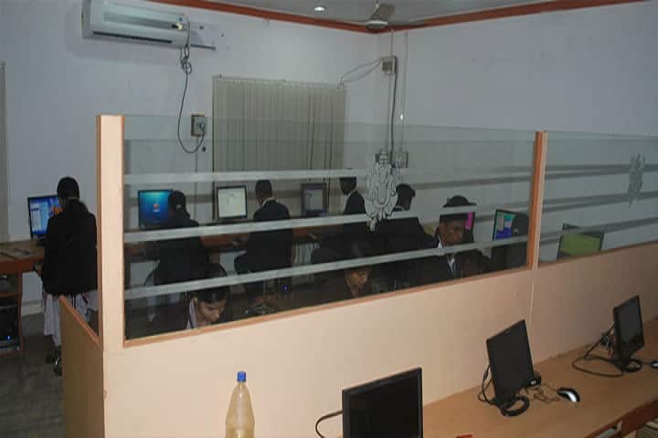 Udayanath Autonomous College of Science and Technology, Cuttack campus photo 4