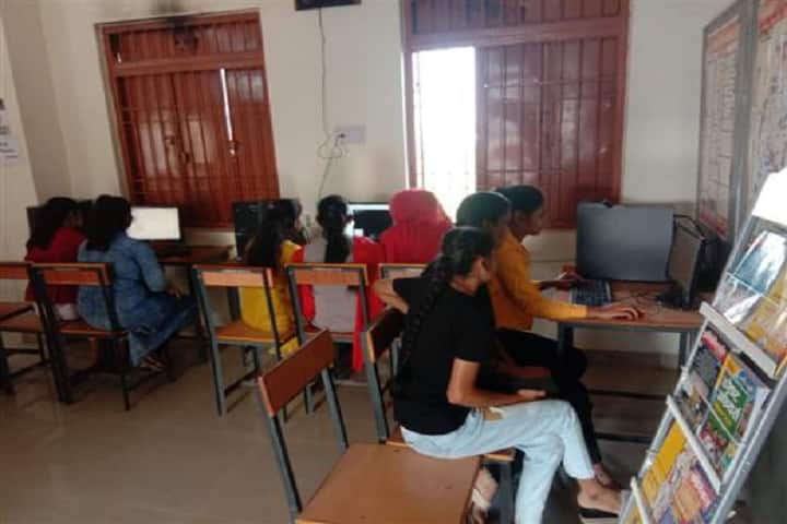 Laxman Prasad Baidh Government Girls College, Bemetara campus photo 2