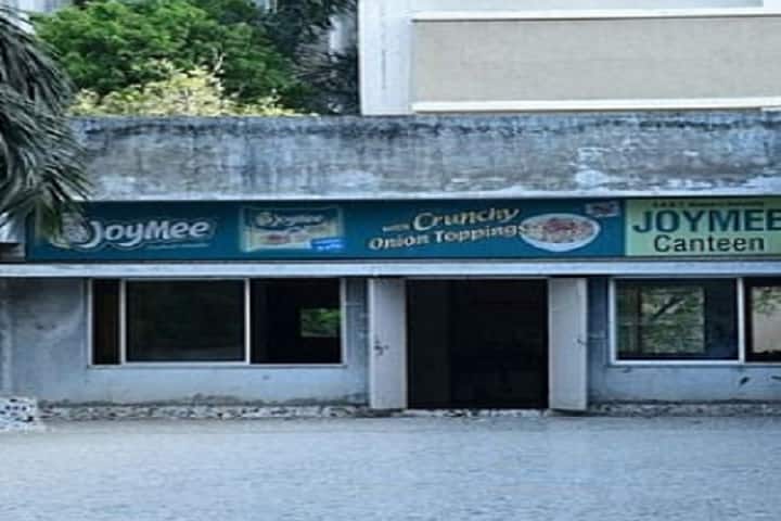 SNDT Women's University Law School, Mumbai campus photo 4