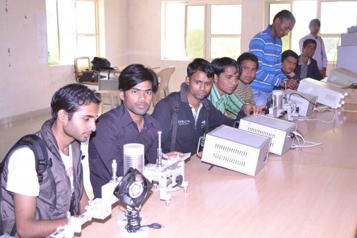 Lakshmi Narain College of Technology and Science, Gwalior campus photo 4