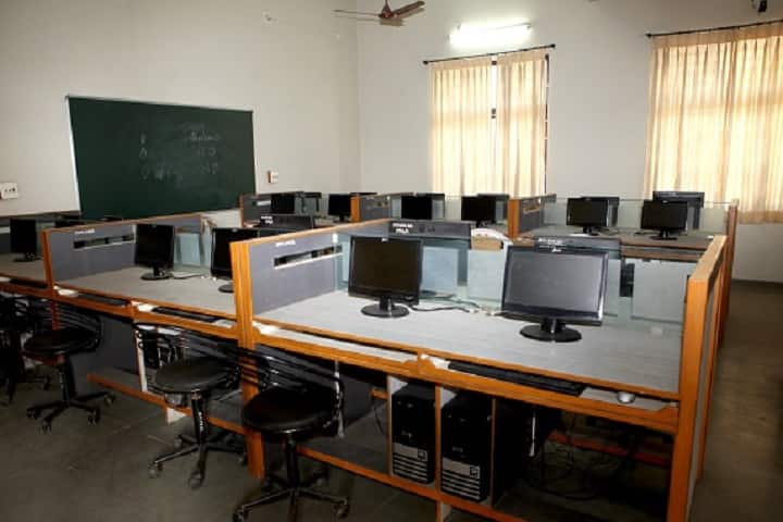Adarsh Science College, Anand campus photo 5