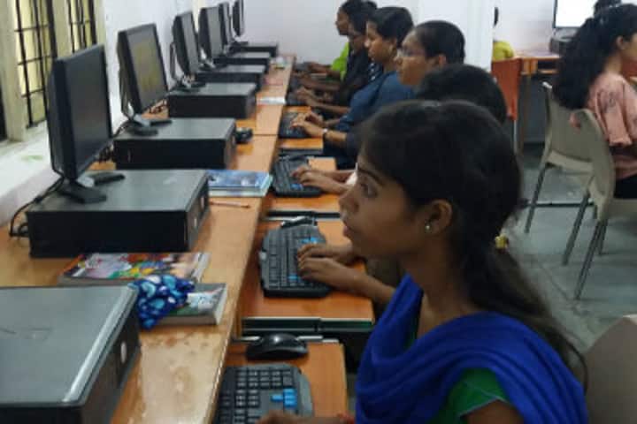 Nishitha Commerce and Science College, Nizamabad campus photo 3