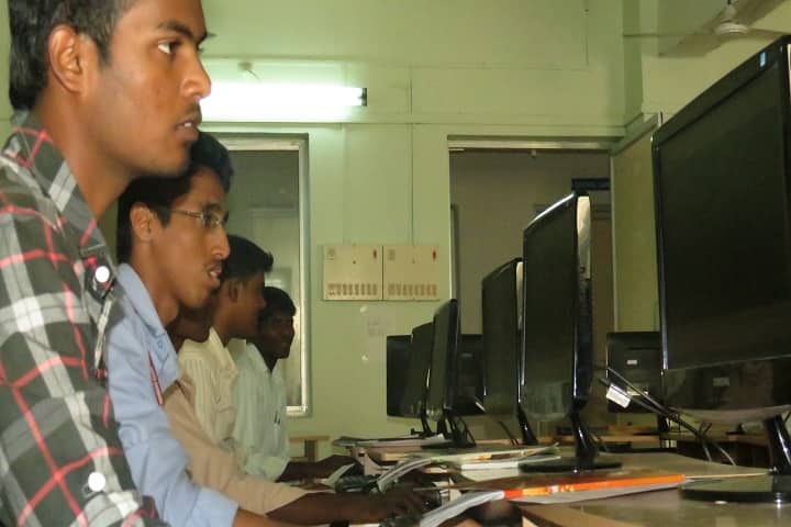 Jawahar Engineering College, Chennai campus photo 3