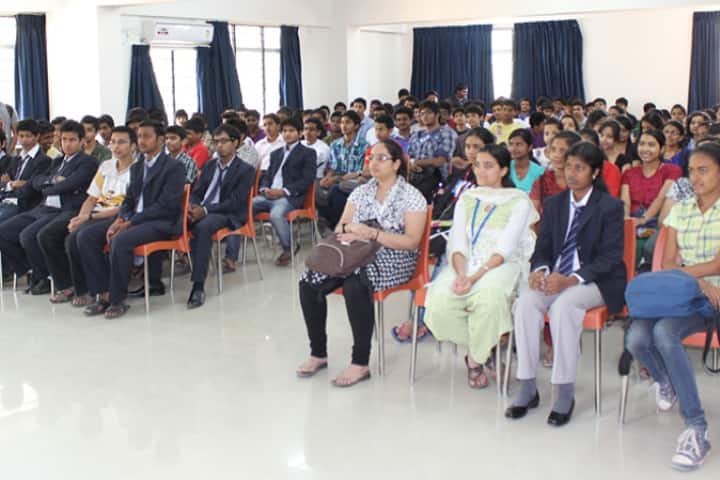 Reva First Grade Evening College, Bangalore campus photo 2