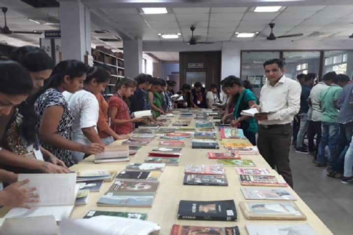 Pragati College of Arts and Commerce, Dombivli campus photo 6