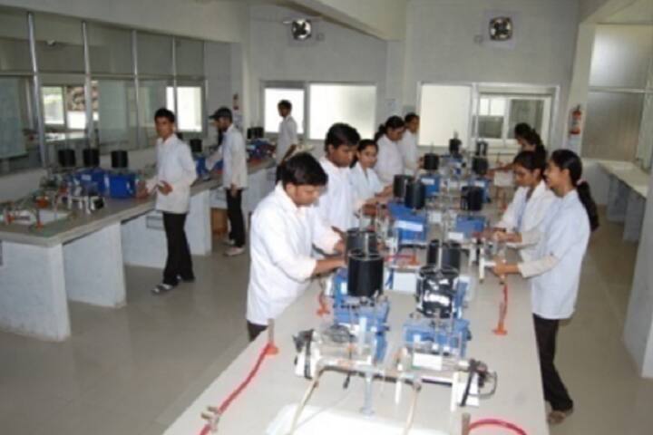Ratnamani College of Pharmacy, Becharaji campus photo 4