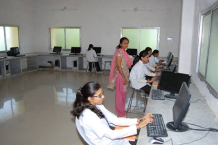 Ratnamani College of Pharmacy, Becharaji campus photo 5
