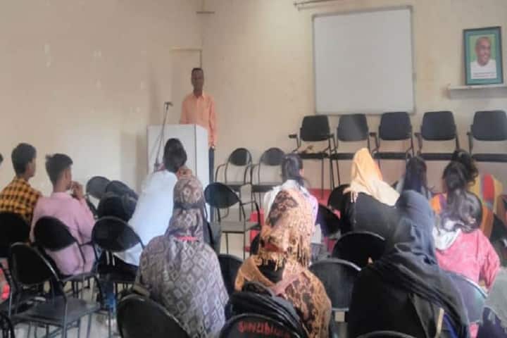 Sharda Arts and Science College, Parbhani campus photo 3